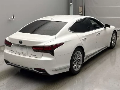 LEXUS LS