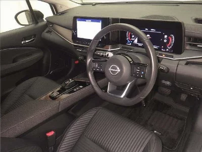 NISSAN AURA