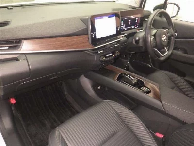 NISSAN AURA