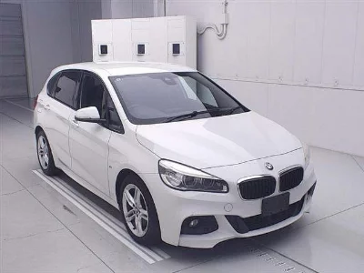 BMW 2 SERIES