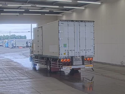 MITSUBISHI FUSO FIGHTER
