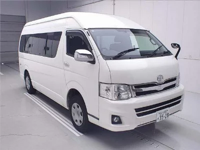 TOYOTA HIACE