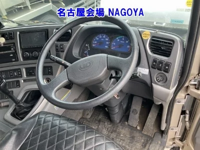 NISSAN DIESEL (UD) QUON