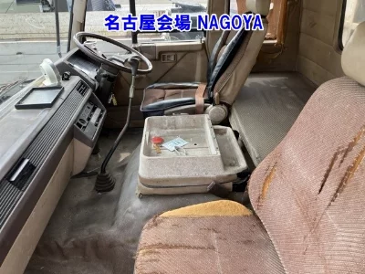 MITSUBISHI FUSO FIGHTER