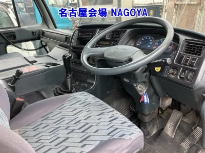 NISSAN DIESEL (UD) QUON
