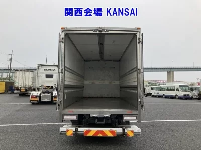 Mitsubishi Fuso Canter