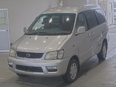 Toyota Lite Ace Noah