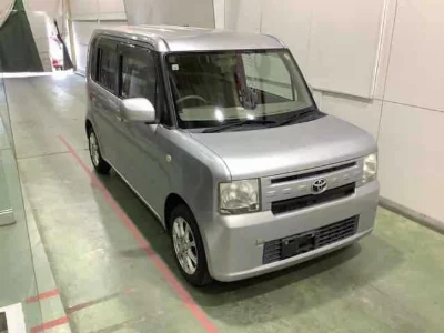 Toyota Pixis Space