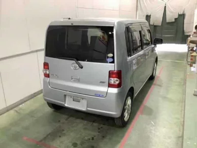 Toyota Pixis Space