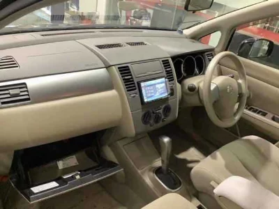 Nissan Tiida Latio