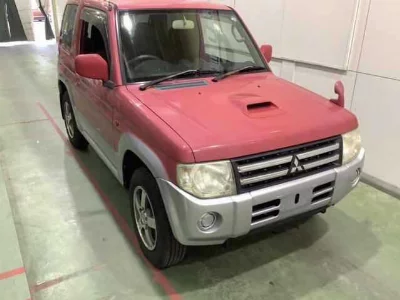 Mitsubishi PAJERO MINI