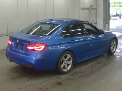 BMW 3 SERIES