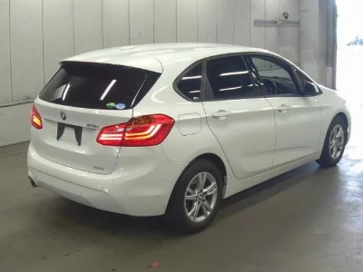 BMW 2 SERIES