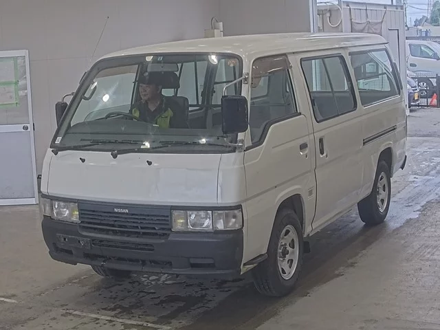 Nissan Caravan  с аукциона в Японии