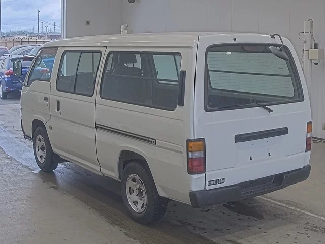 Nissan Caravan  с аукциона в Японии