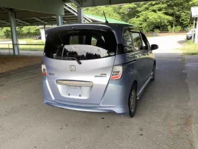 Honda Freed Spike