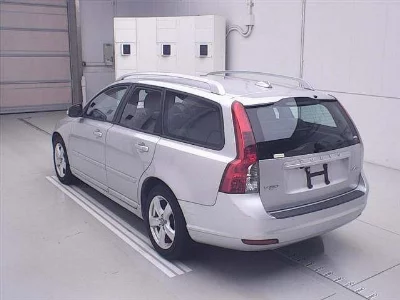 Volvo V50