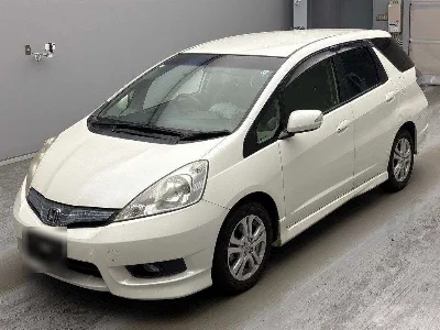 Honda FIT SHUTTLE HYBRID