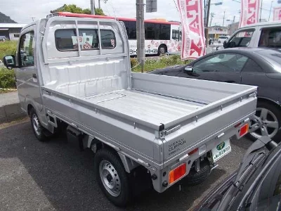 NISSAN CLIPPER