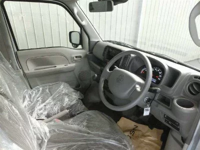 NISSAN CLIPPER