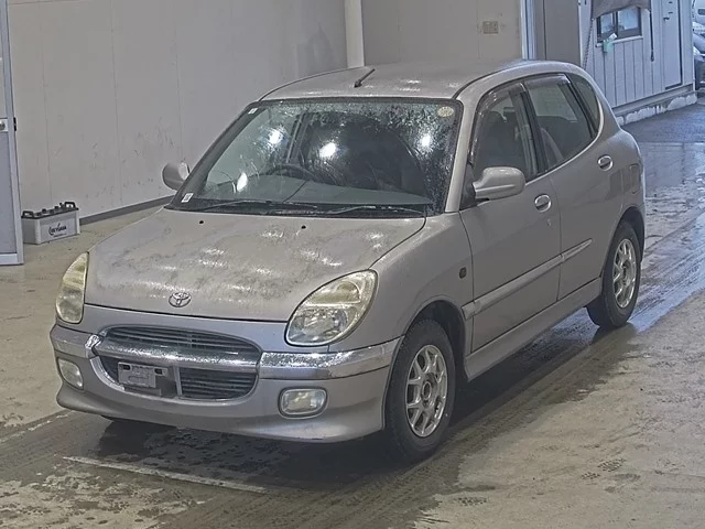 Toyota Duet  с аукциона в Японии