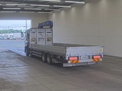 ISUZU GIGA