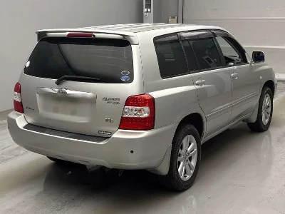 Toyota Kluger V