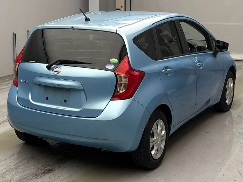 Nissan Note  с аукциона в Японии