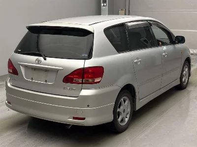 Toyota Ipsum