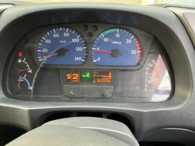 NISSAN DIESEL (UD) QUON