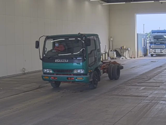 Isuzu Forward  с аукциона в Японии