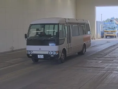Mitsubishi FUSO ROSA