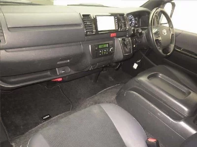 TOYOTA HIACE