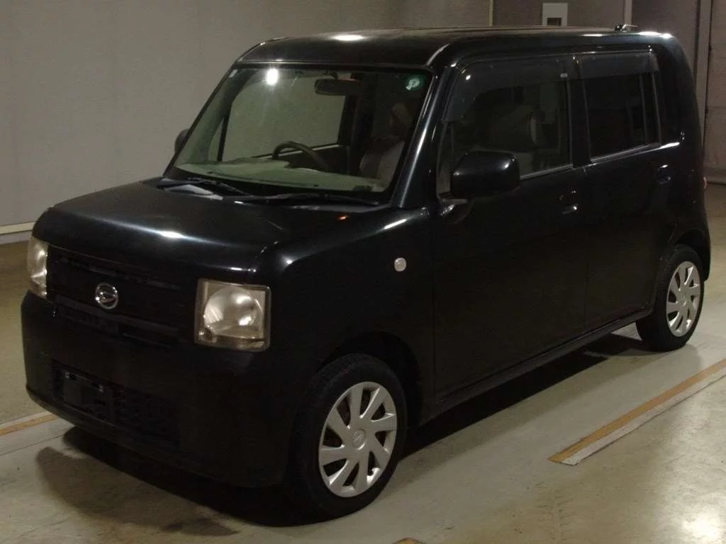 Daihatsu Move Conte  с аукциона в Японии
