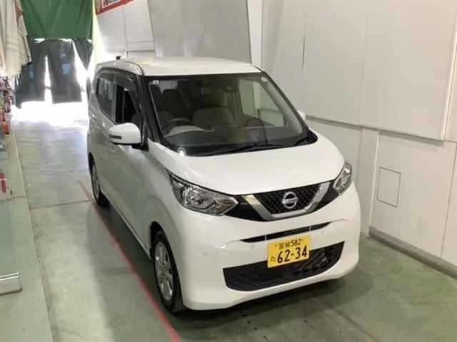 Nissan Dayz  с аукциона в Японии
