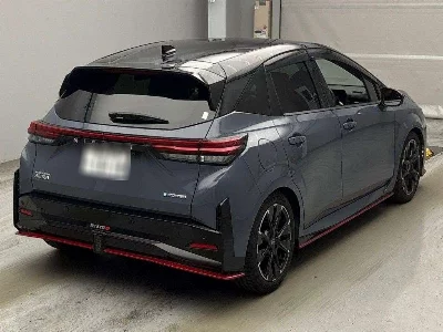 Nissan Aura