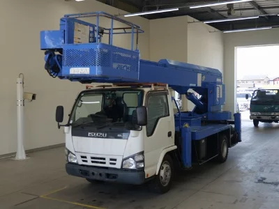 Isuzu Elf