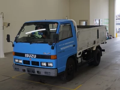 Isuzu Elf