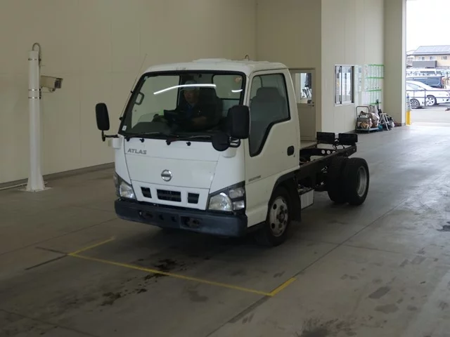Nissan Atlas  с аукциона в Японии