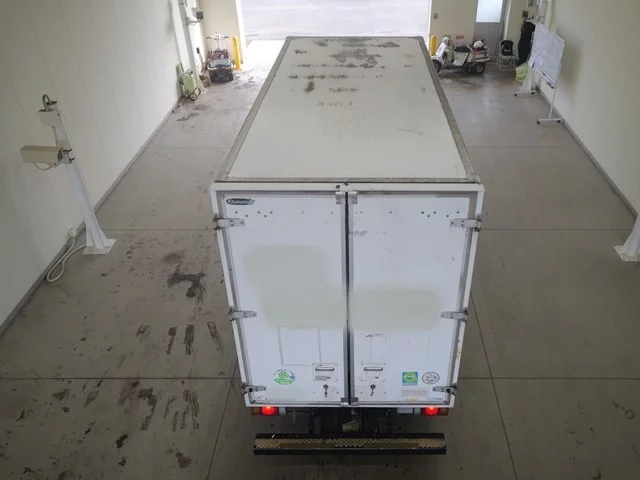 Isuzu Elf  с аукциона в Японии