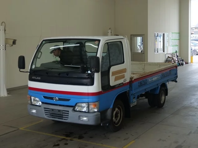 Nissan Atlas  с аукциона в Японии