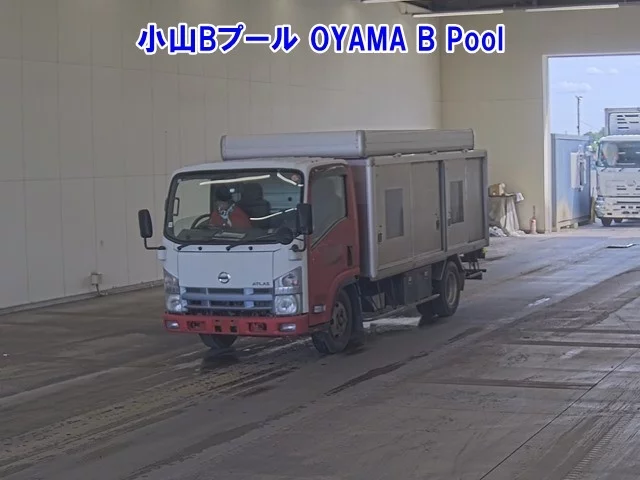 Nissan Atlas  с аукциона в Японии