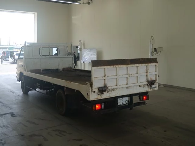 Isuzu Elf  с аукциона в Японии