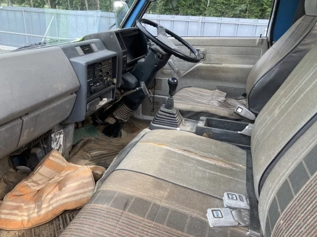 Isuzu Elf  с аукциона в Японии
