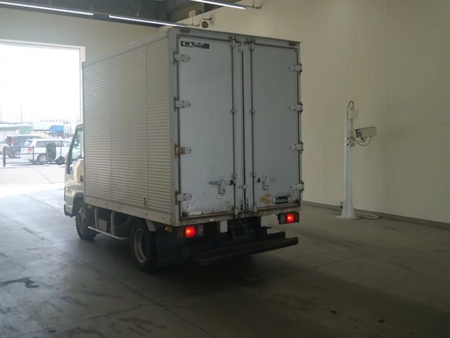 Isuzu Elf  с аукциона в Японии