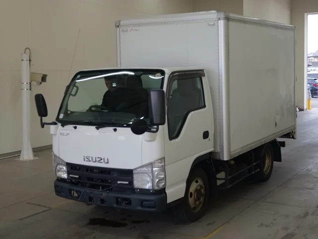 Isuzu Elf  с аукциона в Японии