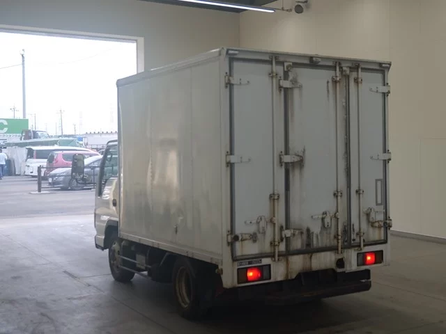Isuzu Elf  с аукциона в Японии