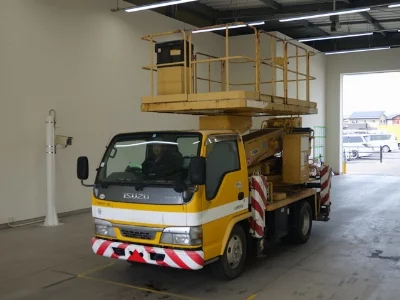 Isuzu Elf