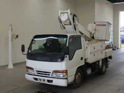 Isuzu Elf