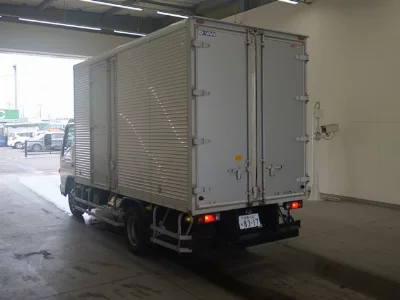 MITSUBISHI CANTER